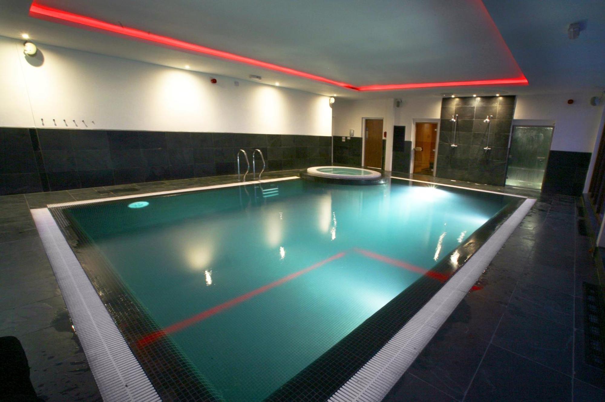 Park Hall Hotel And Spa Wolverhampton Esterno foto